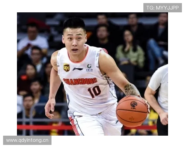 掌敏洁赛前啃鸡腿，教练气到摔战术板