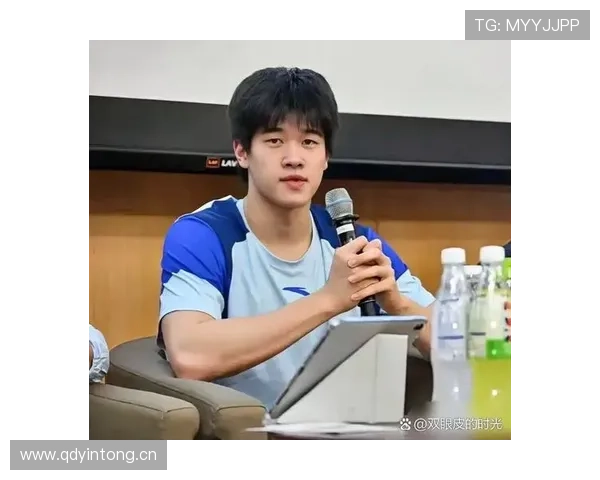 潘展乐平时低调到家，比赛场上却像换了人，真有两副脸？